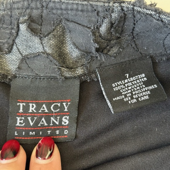 Tracy Evans Limited Women's Black Embroidered Y2K Midi Skirt Ruffle Size 7 - Picture 7 of 9